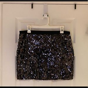 EXPRESS fringe SEQUIN Black mini skirt - size Medium